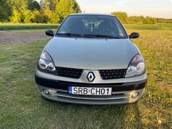 Sprzedam samochód RENAULT CLIO 2 z roku 2002  w stanie bardz - 2
