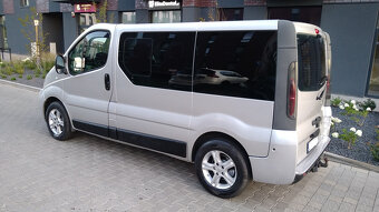 renault trafic 2.5 diesel 7 osobowy klima - 2