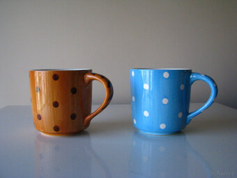 Urocze kubki w kropki z figurką delfina i pieska w środku 3D - 2