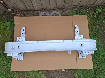 Ford Transit Custom MK2-vyztuha pod naraznik - 2
