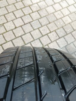 opony DUNLOP 205/55/16 R SP SPORT 2000 E 91 v bieżnik ok 7 m - 2