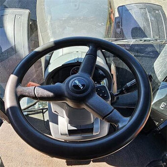 Valtra S394, rok 2018 traktor , jak nowy z USA - 2