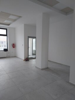 Nowo wyremontowany lokal na rynku – Czeski Cieszyn - 2