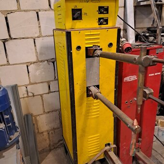 Zgrzewarka punktowa - 2