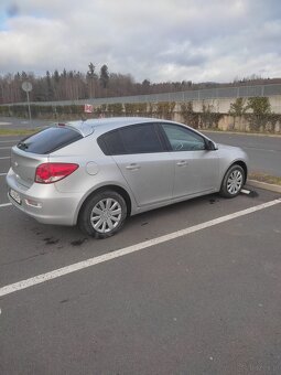 Sprzedam Chevroleta cruz - 2