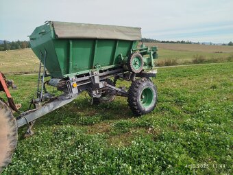 Rozsiewacz do nawozów i wapna - 2