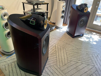Bowers & Wilkins 801 Nautilus ( Price: 3000 EUR ) - 2