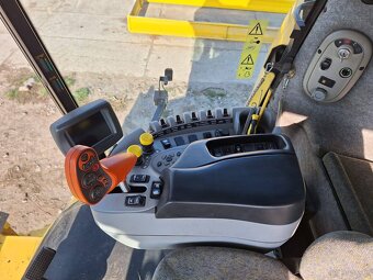 Kombajn zbożowy New Holland CX 860 heder 7,3m stół do rzepak - 2