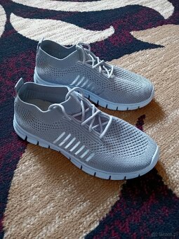 Buty sportowe damskie - 2