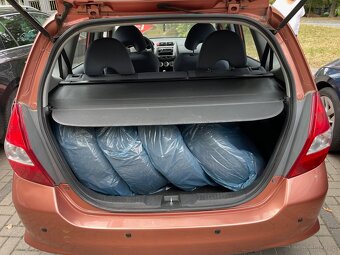 Sprzedam Hondę z małym przebiegiem - 2