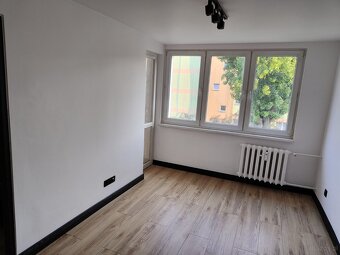 Mieszkanie 4 pokojowe, 54.80m2, balkon, III piętro,Kaliniec - 2