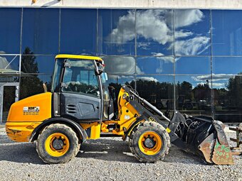 JCB 406 B ŁADOWARKA KOŁOWA 2013R | | 407 409 VOLVO L30 - 2