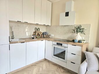 3 pokoje, 51.60m2, balkon, I piętro, po remoncie, Os.Korczak - 2