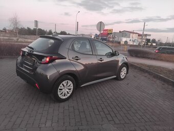 Yaris 2021r 24tys km jak nowy - 2