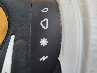 Nike wodoodporne r. 40.5 - 2