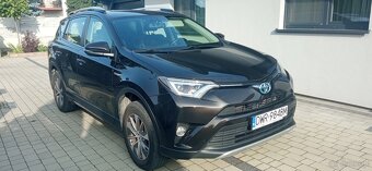 Sprzedam Toyota RAV4 hybryda 2,5 litra rok prod. 2016 - 2
