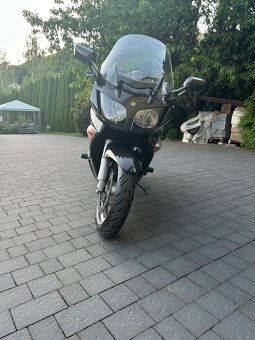 Yamaha FJR 1300 - 2