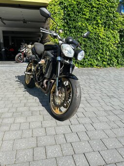 Triumph Street Triple 675r - 2