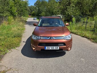 Mitsubishi Outlander 2.2 DI-D 4WD Instyle - 2