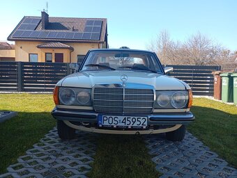Mercedes W123 240D 1981r. Taxi - 2