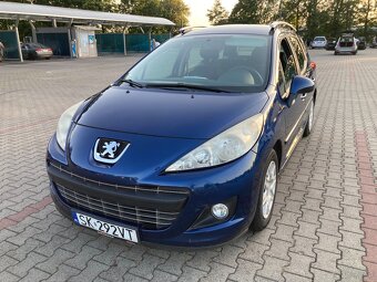 207 klimatyzacja sprawna - 2