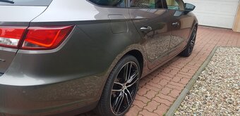 SEAT LEON niski przebieg benzyna - 2