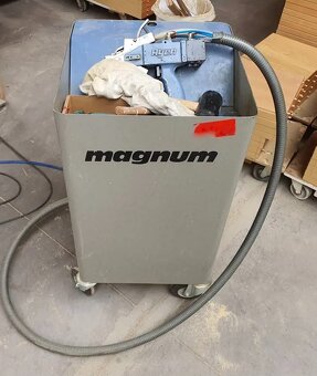 Wbijarka kołków AYEN - 2