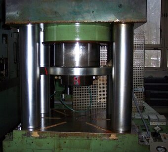 Prasa hydrauliczna H4SP - 300 - 2