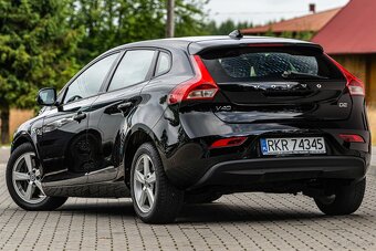 VOLVO V40 - 2