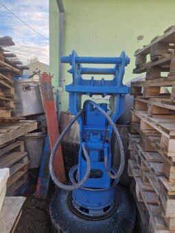 Hydrauliczny młot wyburzeniowy NPK - 2