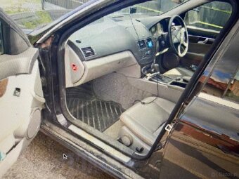 Sprzedam Mercedesa C200 CDI - 2