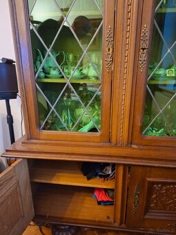 Kredens holenderski - 2