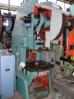 Prasa mimośrodowa LENA 40 C - 2