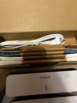 2 odkurzacze Irobot Roomba - 2