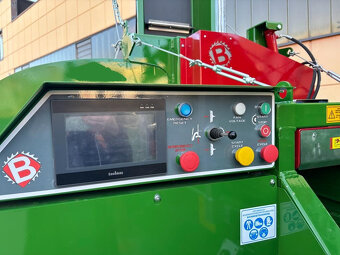 Sprzedam pilarkę tarczową MASTER CUT 800 z napędem spalinowy - 2