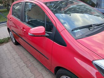 Toyota yaris - 2