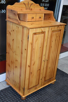 komoda z drewna sosnowego - jak nowa - 2