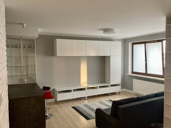 Oferuję do wynajęcia mieszkanie 60m2+garaż+komórka Żoliborz - 2