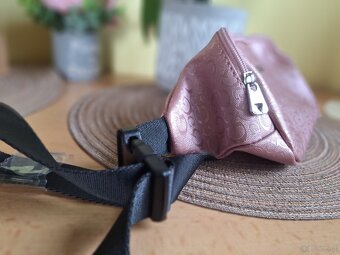 Nerka Guess metaliczny róż - 2