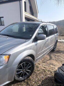 Sprzedam Dodge Grand Carawan 2017 - 2