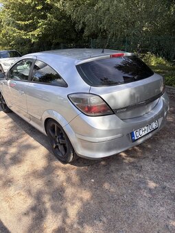Udział 1/2 w Opel Astra - 2