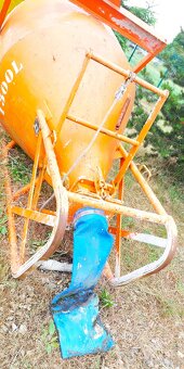 Pojemnik do betonu Beco 1500L - 2