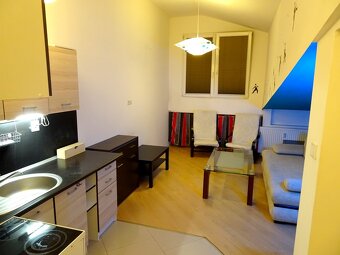 Wynajmę bezpośrednio kawalerkę przy metrze Kabaty - 2