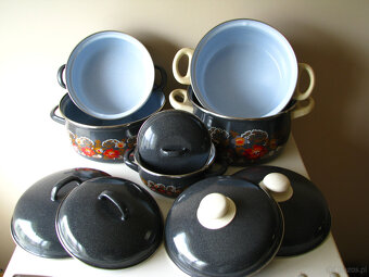 Solidne czeskie garnki emaliowane z czasów PRL z pokrywkami - 2