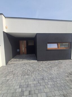 Nowoczesny dom w zabudowie bliźniaczej – 91 m², Chełmce - 2