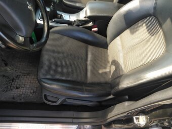 Peugeot 407 2.2 benzyna w bdb stanie - 2