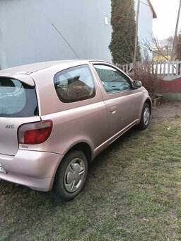 Toyota Yaris 1.0 - 2