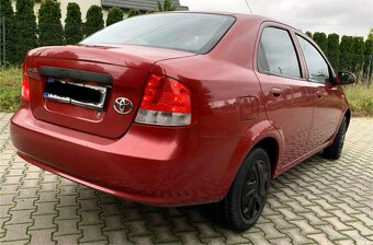 Sprzedam bardzo ładnego Daewoo kalos 2004 rok bardzo ładny - 2