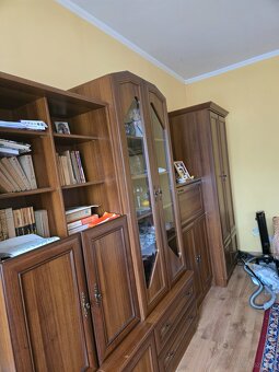 Zestaw ebli pokojowych szafa , komoda, 4 krzesla, gratis - 2