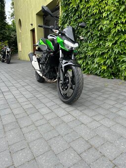 Kawasaki Z400 - 2